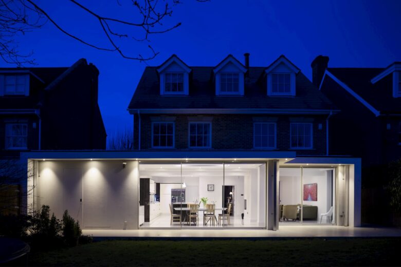 Raphael Drive, Thames Ditton Ade Architecture